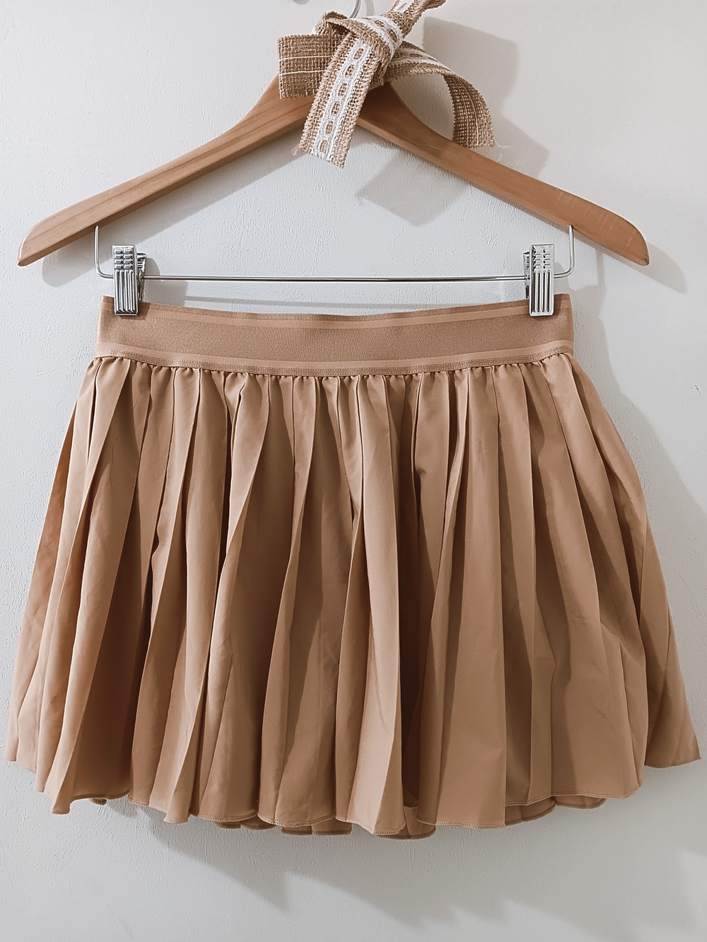 Beige Tan Neutral Pleated Athletic Athleisure Mini Skort Tennis Skirt